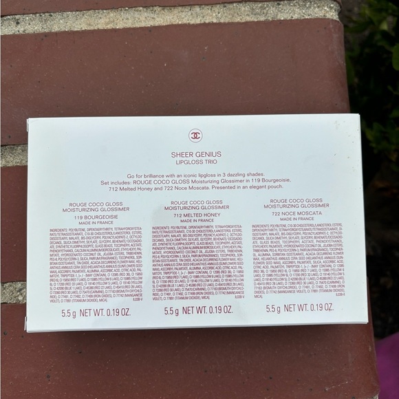 Authentic Chanel bag - Picture 2 of 3